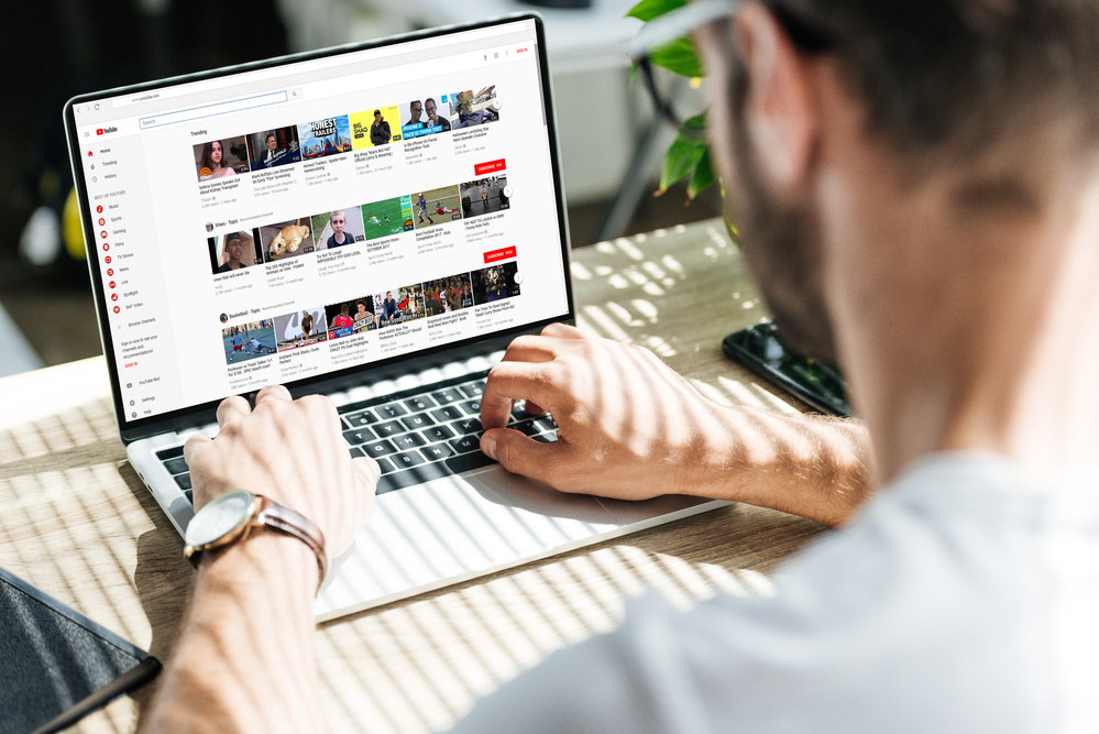Trabalhar como Streaming: O Que é e Como Começar 4 visualizacoes no Youtube