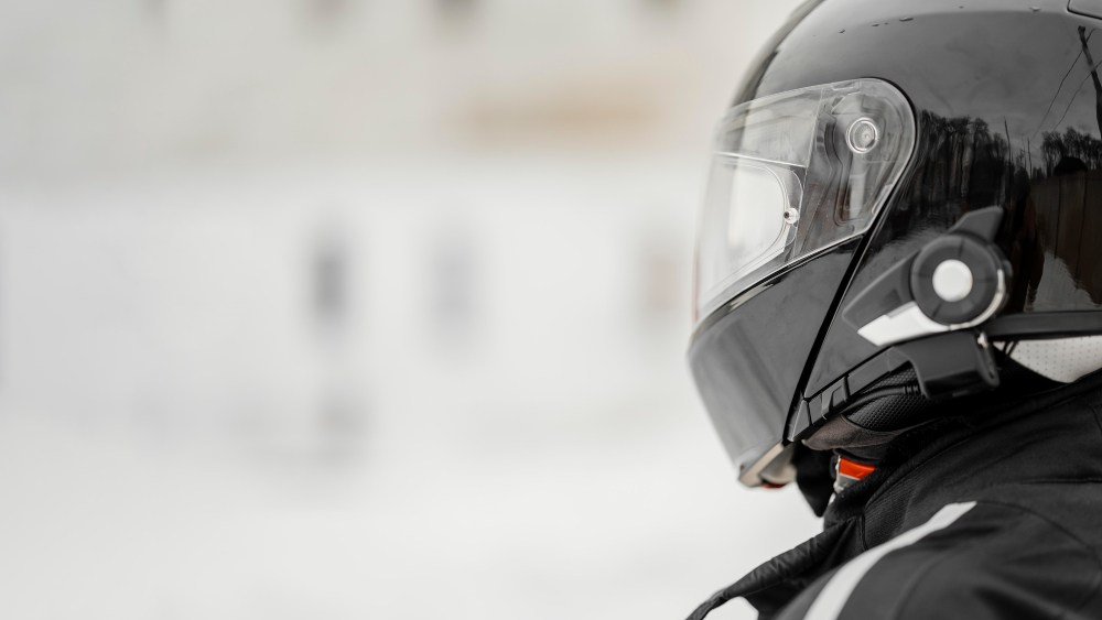 capacete escamoteável